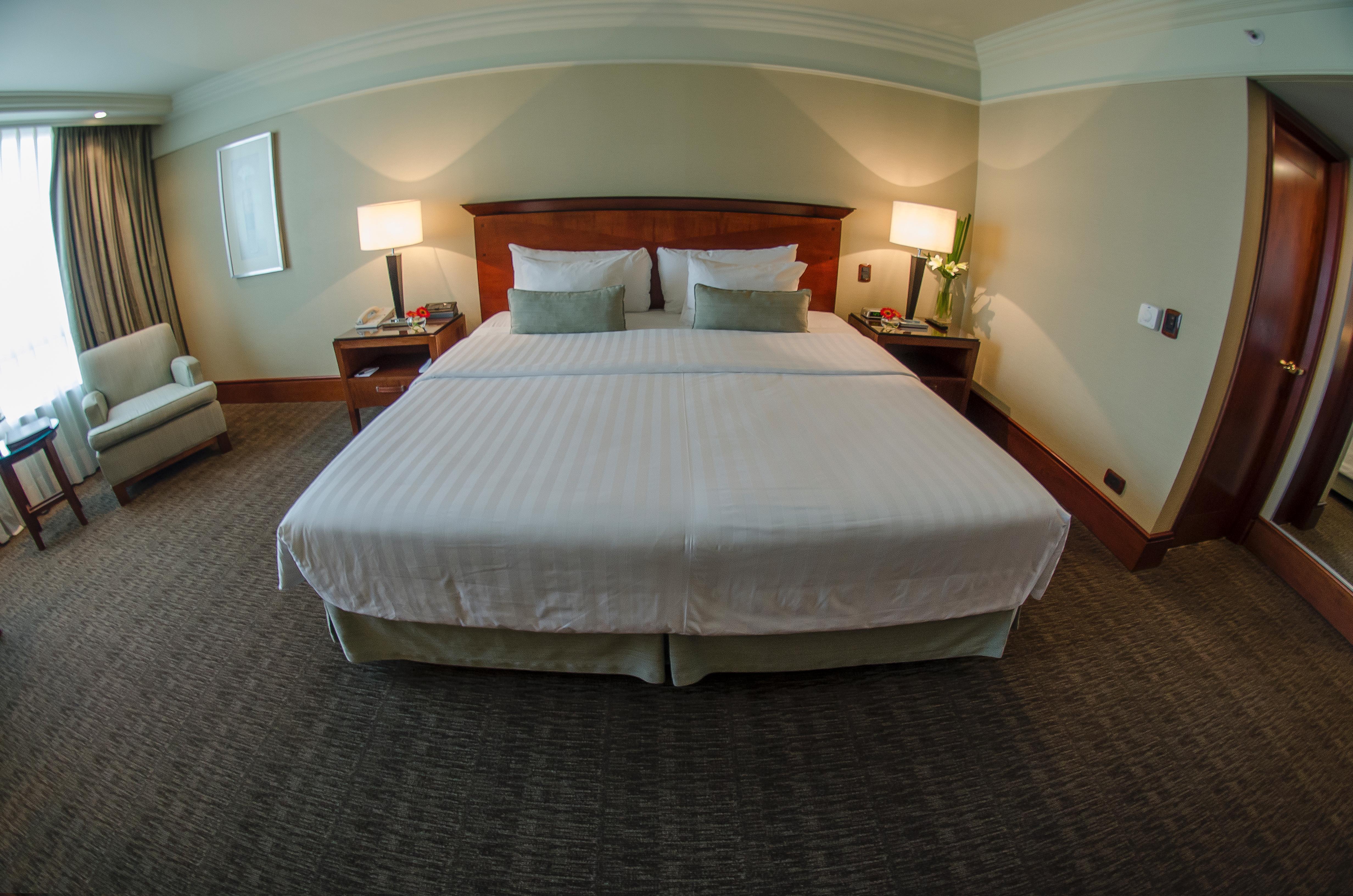 Regal Pacific Puerto Madero Hotel Buenos Aires Ngoại thất bức ảnh A room at the hotel