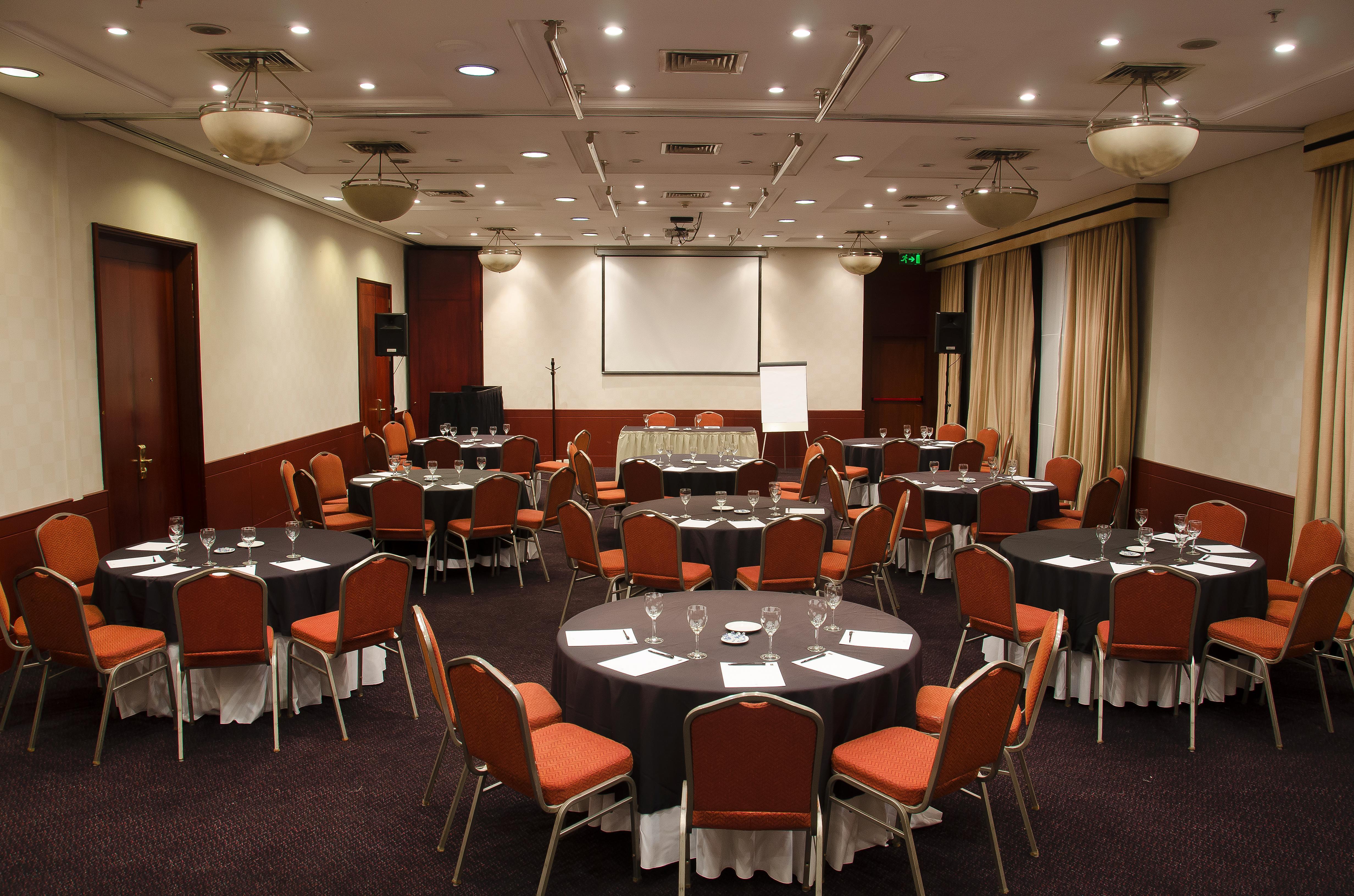 Regal Pacific Puerto Madero Hotel Buenos Aires Ngoại thất bức ảnh The conference room