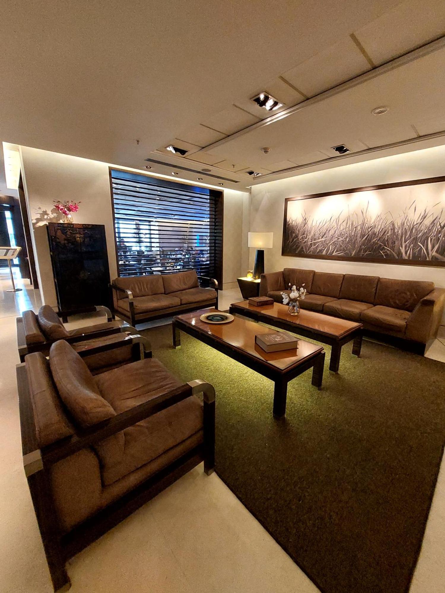 Regal Pacific Puerto Madero Hotel Buenos Aires Ngoại thất bức ảnh The lounge at the airport